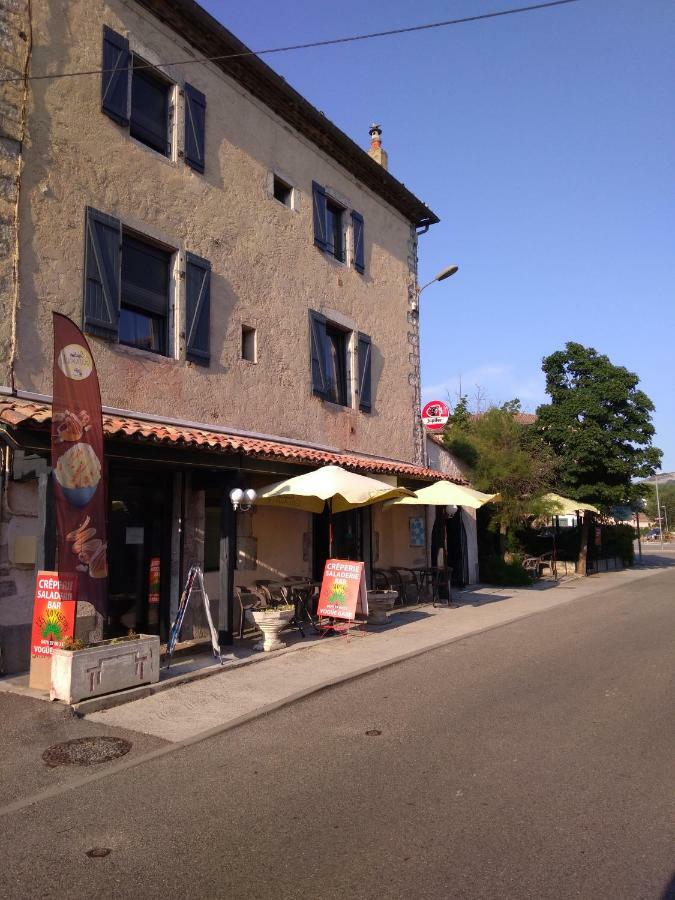 Hotel Les Voyageurs - Voguee Exterior foto